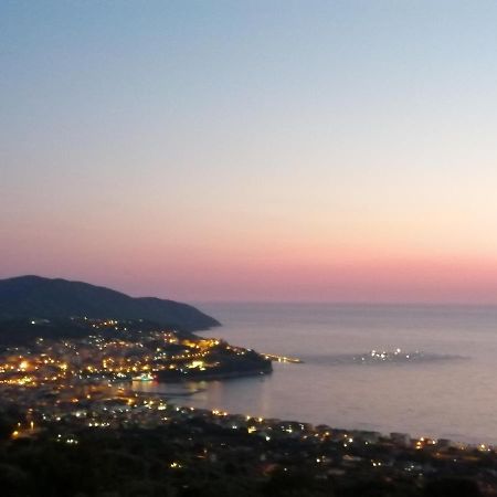 Una Terrazza Sul Mare Агрополі Екстер'єр фото